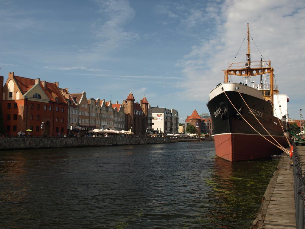 Grand-Tourist River Side Apartments Gdansk Exterior photo